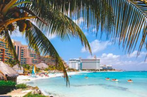 Picture of a Cancun hotel and beach.